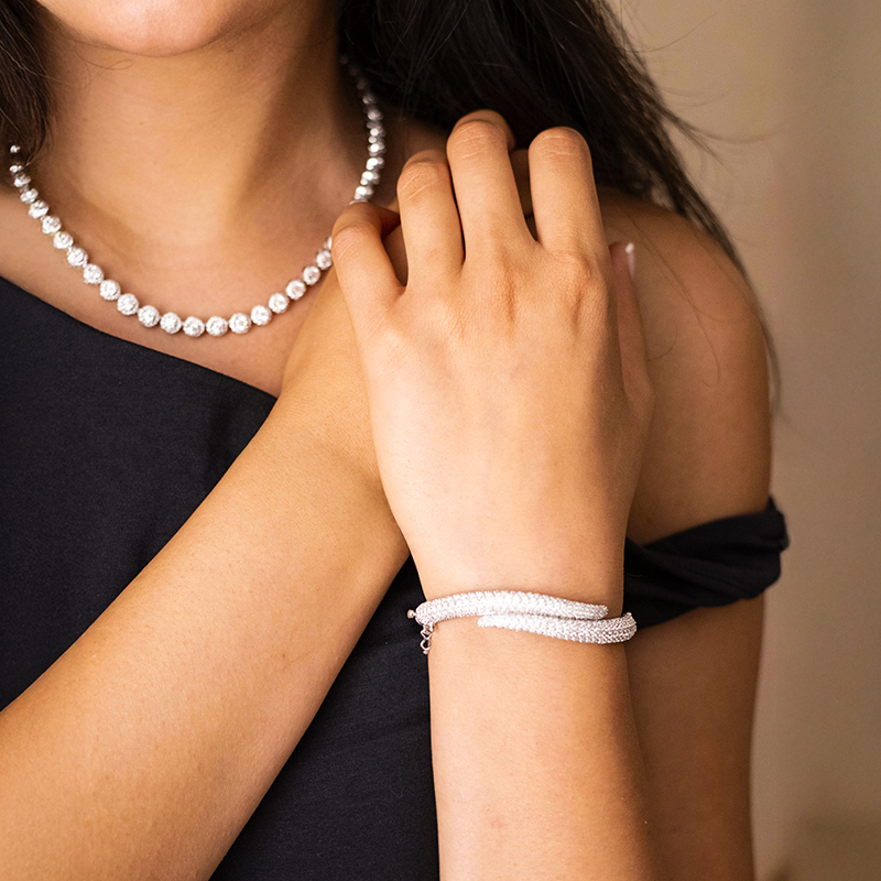 Stunning White Gold Diamond bangle, Pave